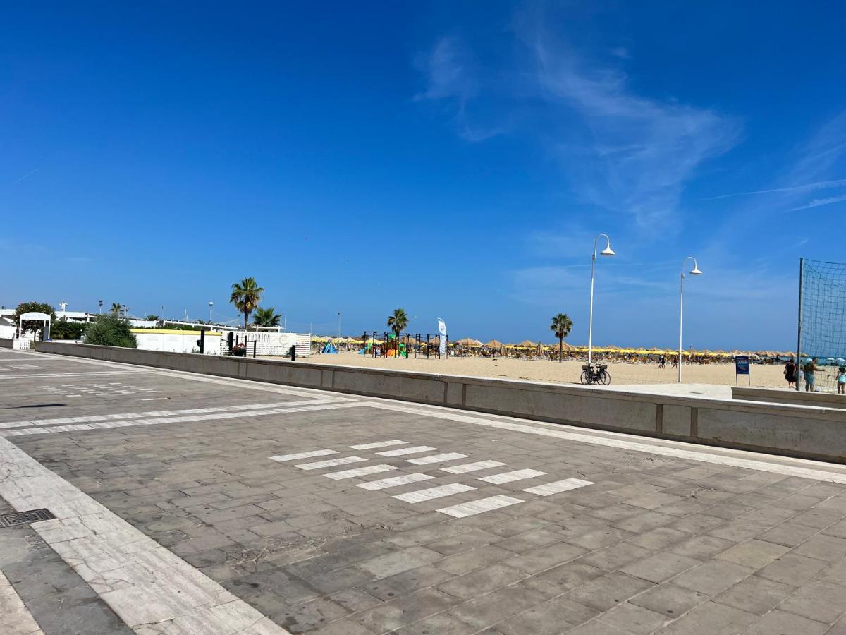 "Casa Incantevole" Fronte Mare Pescara - Appartamento Via Buozzi Екстериор снимка